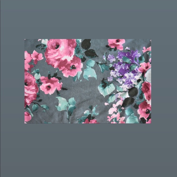 🌸Pink Floral Top - Picture 4 of 4